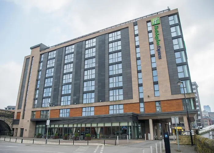 Hotels with a view Holiday Inn Express Sheffield City Centre By Ihg
