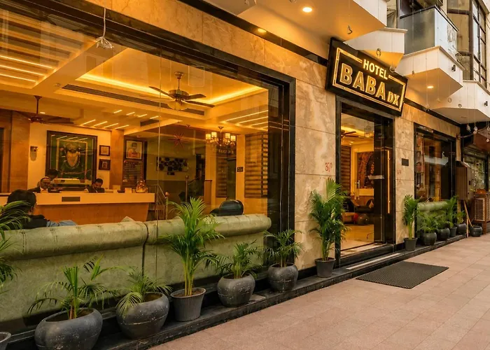 Baba Deluxe Near Railway Station And City Center -By Rcg s