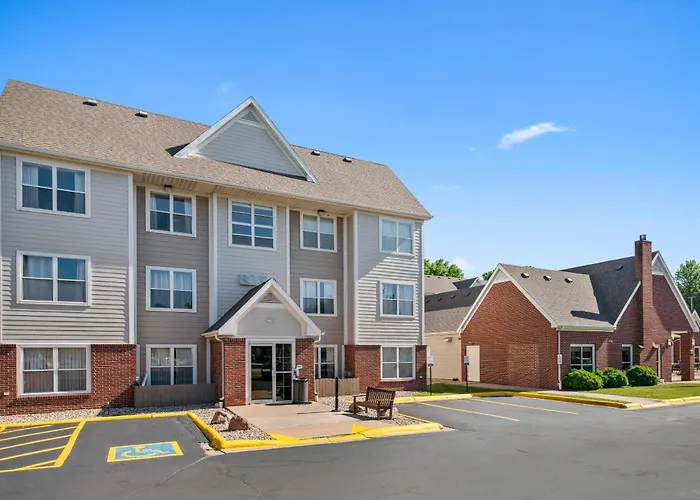 Mainstay Suites Appleton Airport - Fox River Mall Area