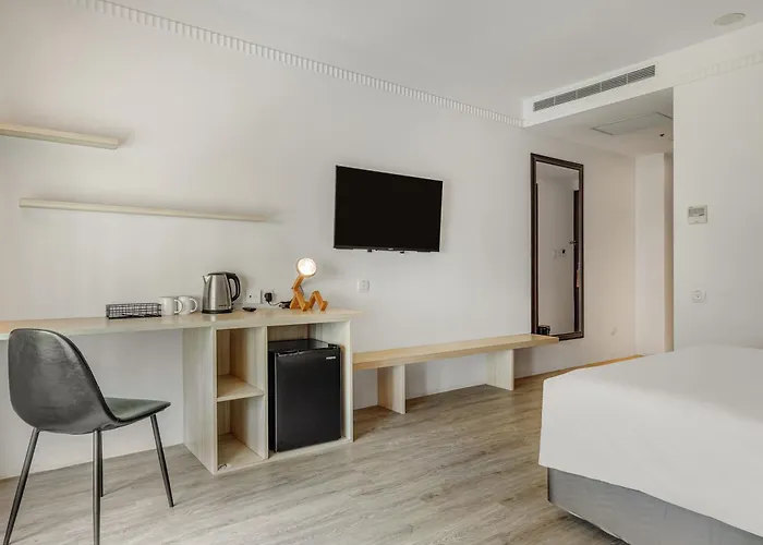 Check Inn Select Taipei Nangang