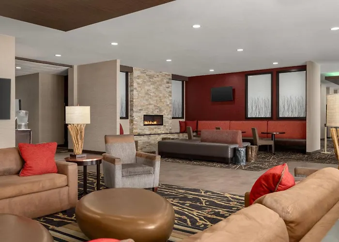 Family resorts Ramada By Wyndham Grand Forks