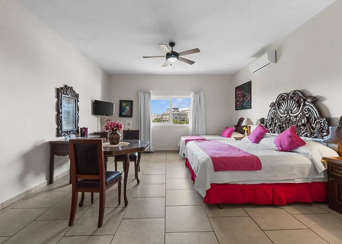 Marina Banderas Suites Hotel Boutique