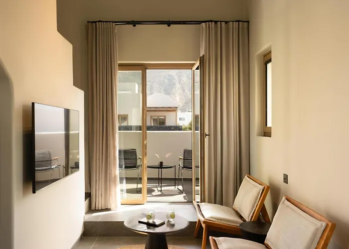  Radisson Blu Zaffron Resort, Santorini (Adults Only)
