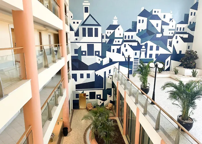 Hotels with a view Cheerfulway Balaia Plaza