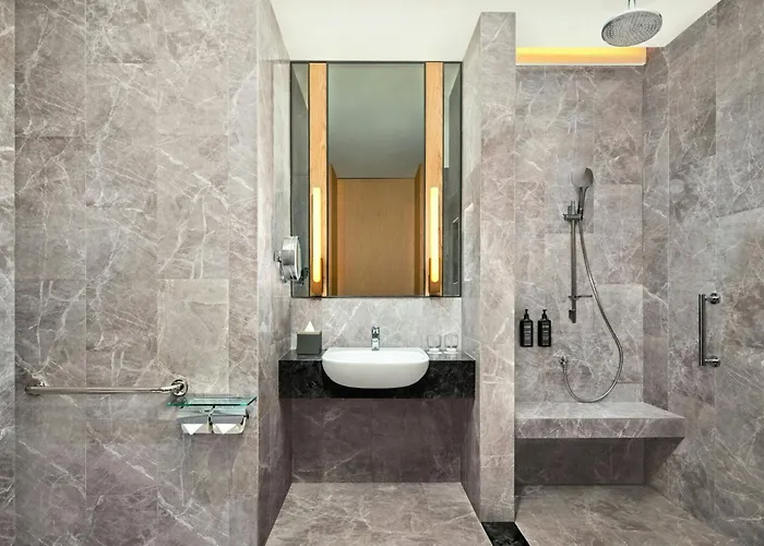 Сity center hotels Sheraton Kuching