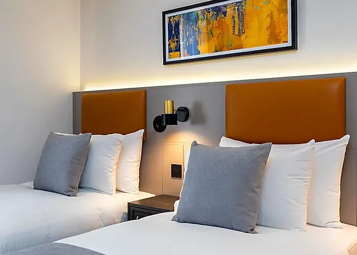 Chiswick Rooms