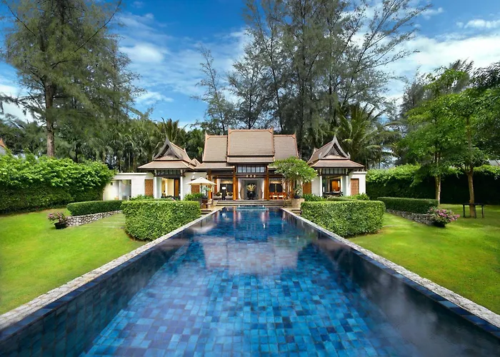 Сity center hotels Banyan Tree Phuket