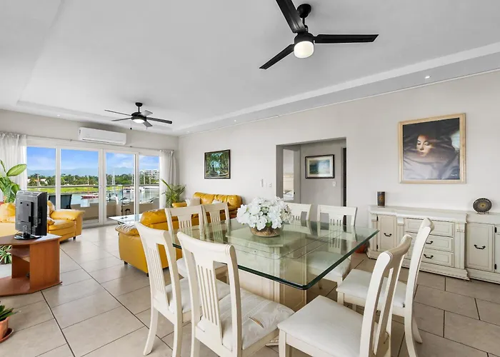 Marina Banderas Suites Hotel Boutique