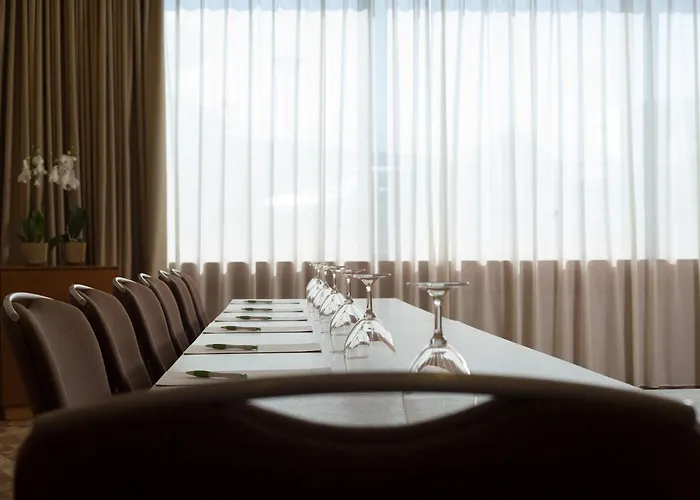 Holiday Inn Athens Attica Av, Airport W. By Ihg