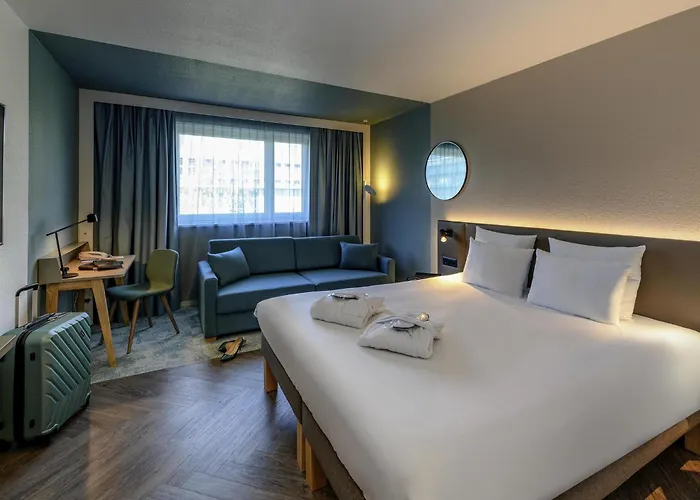 Hotels With Four Stars Novotel Zurich City West