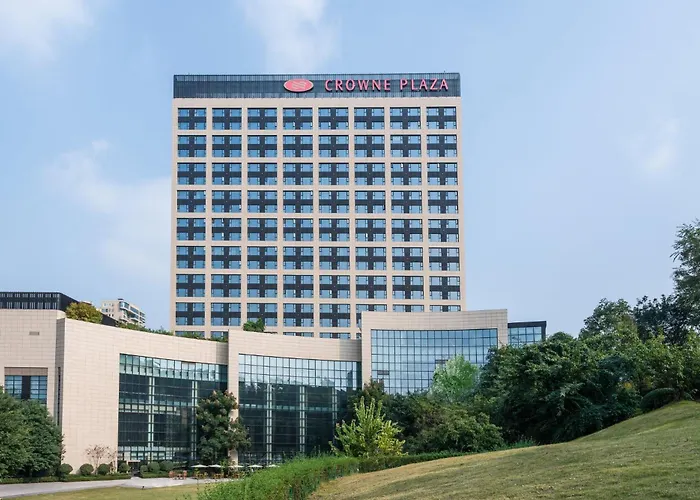 Hotel suites Crowne Plaza Chengdu Panda Garden By Ihg
