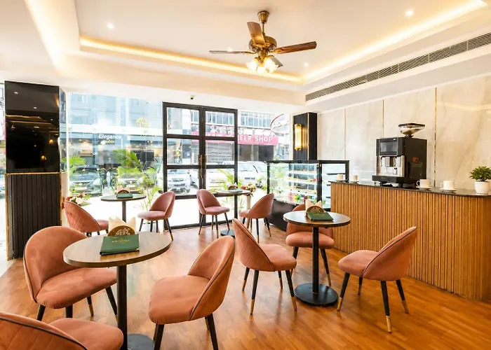 Hotel Krishna Deluxe-By Rcg Hotels Near New Delhi Train Station
