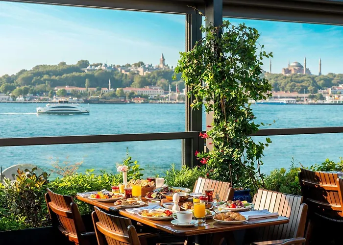 Hotel 5 Estrellas Novotel Istanbul Bosphorus