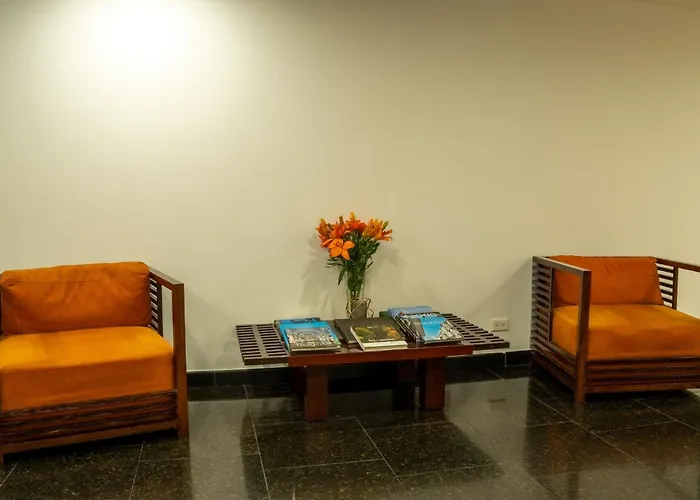 Richmond Suites Hotel