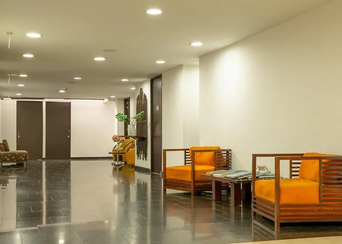 Richmond Suites Hotel