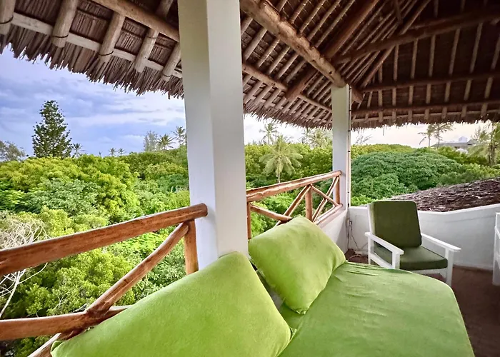 Hotels With Four Stars Watamu Beach Cottages