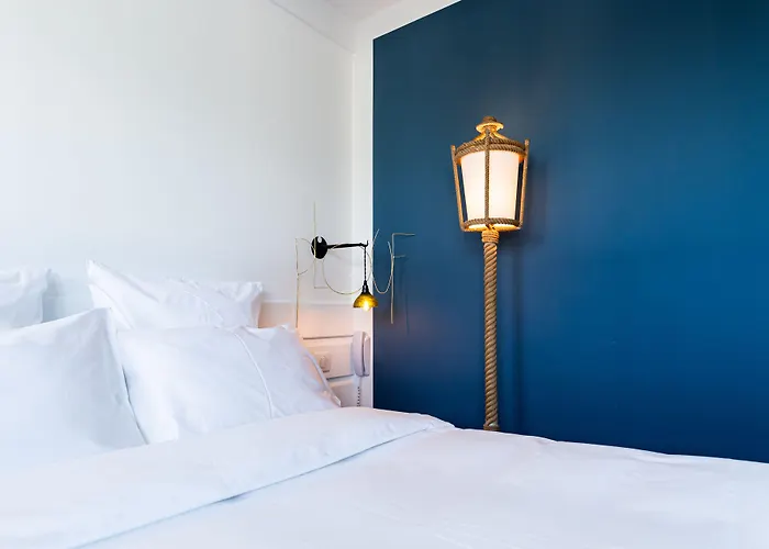 Bateau Libre Hotel