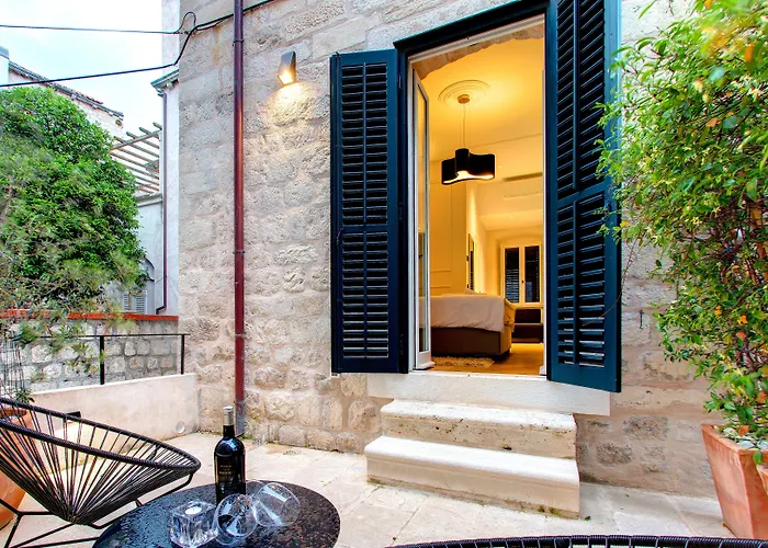 Guest House Forty-Four