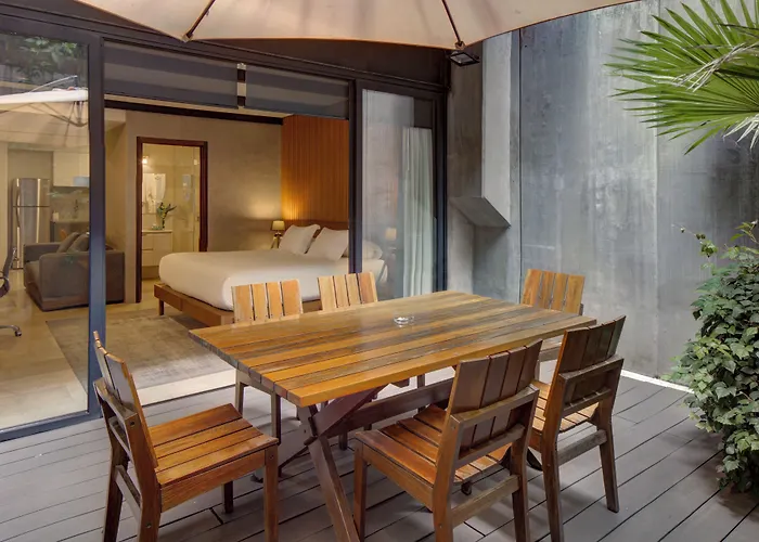 Mx Grand Suites (Adults Only)