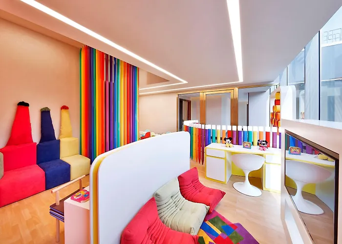 Alrayyan Hotel Doha, Curio Collection By Hilton