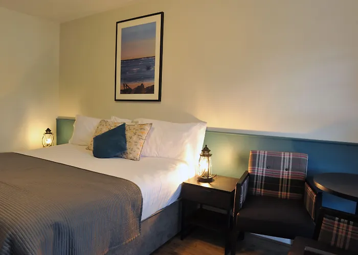Hotels With Four Stars Gateway Lodge