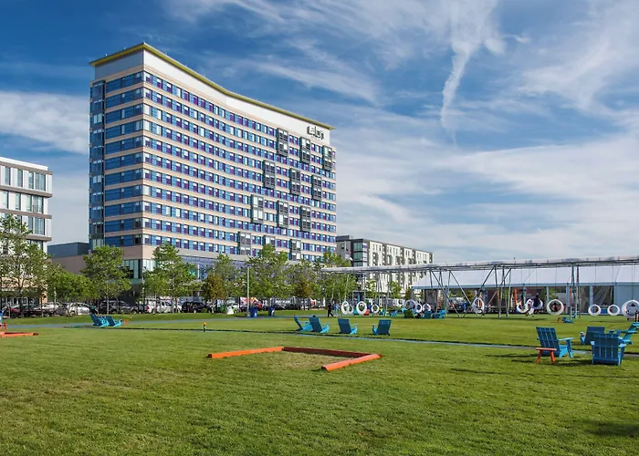 Aloft Boston Seaport District