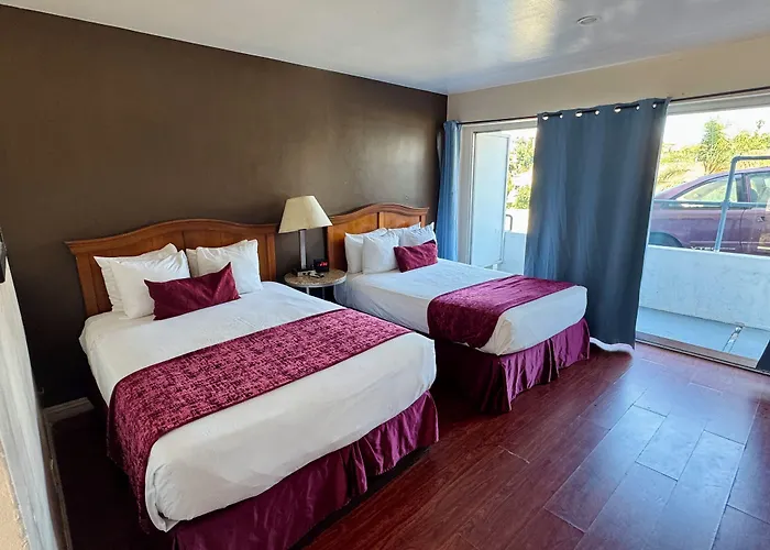 Holiday Lodge