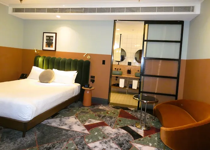 Stay At Hotel Steyne