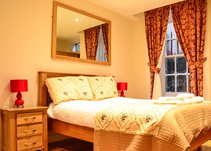 Edinburgh City Suites