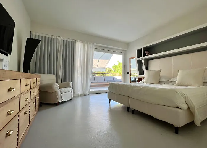 Augustus & Resort