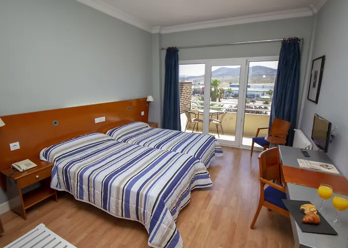 Hotel Azar