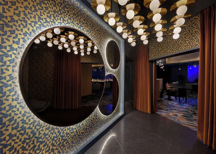  Hyatt Regency Oryx