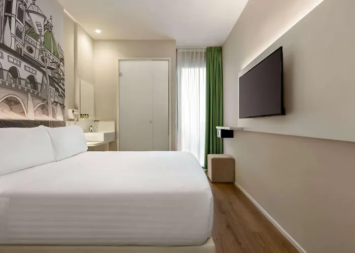  Wyndham Garden Florence