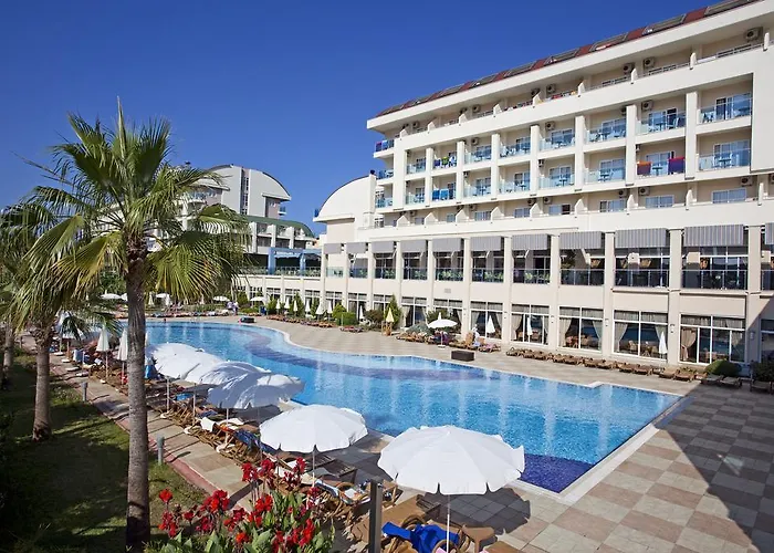 Titan Select Ultra All Inclusive