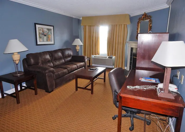 Richmond Suites Hotel