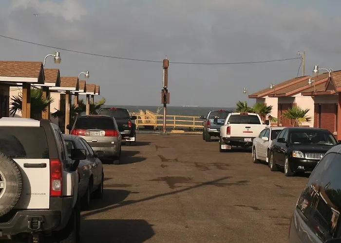 Motel: Bayfront Cottages