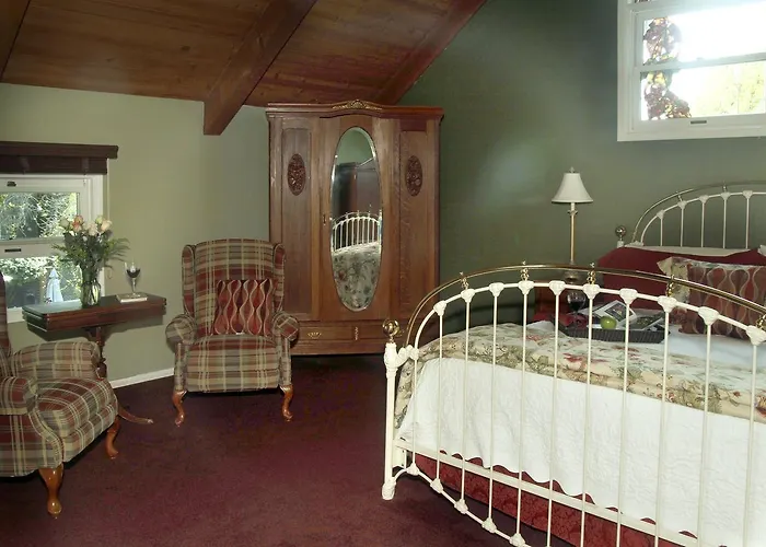 Beazley House