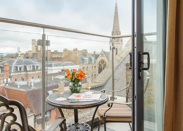 5 star hotels George Street