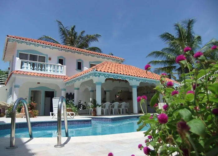 Beachfront Escape Brisas Doradas