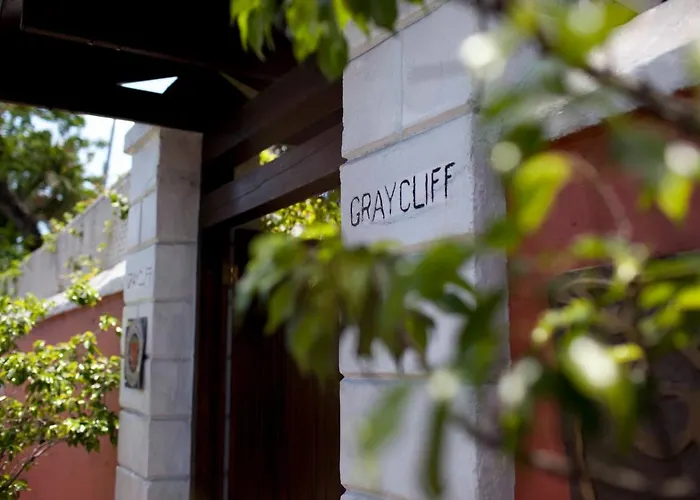 Family Hotel: Graycliff Hotel