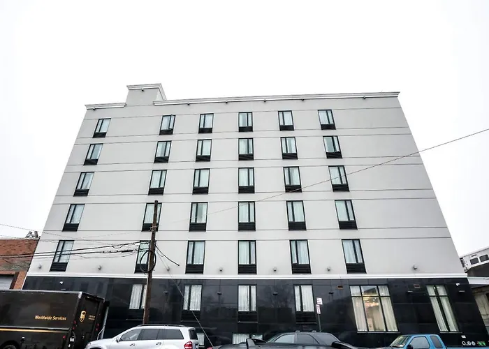 Letap Near Airtrain Jfk Airport