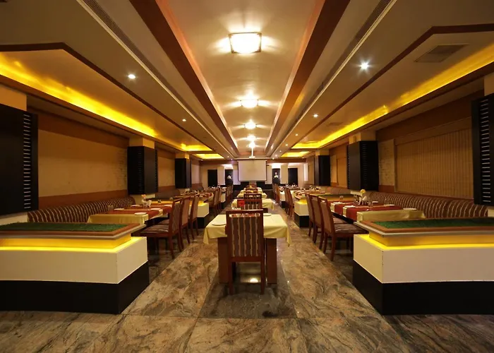 Hotel Green Palace