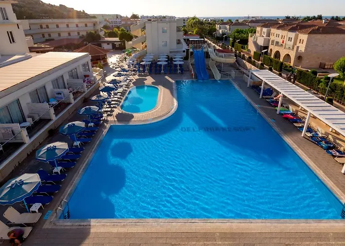  Delfinia Resort