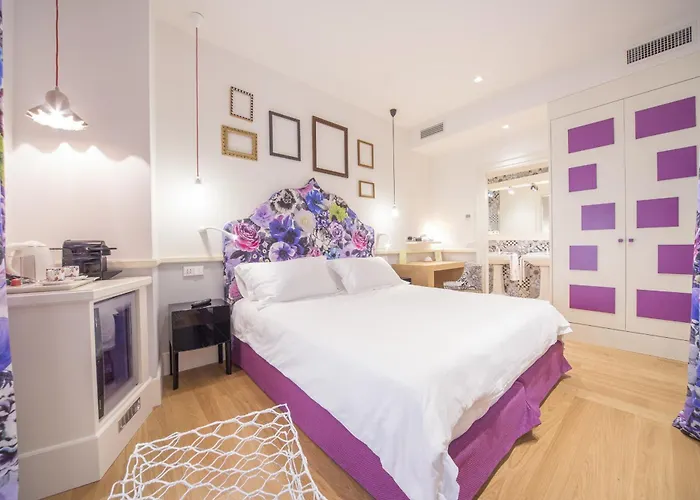 Cinque Rooms