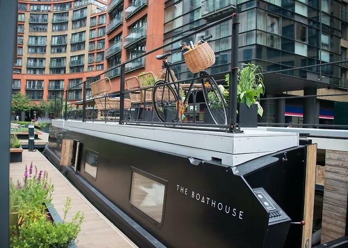 Camping Key Boathouse