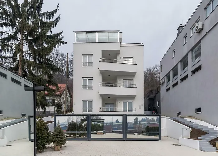 Mm House - Self Check-In (Adults Only)