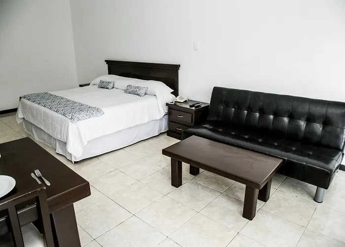 Hotel near College: Booking Dioh