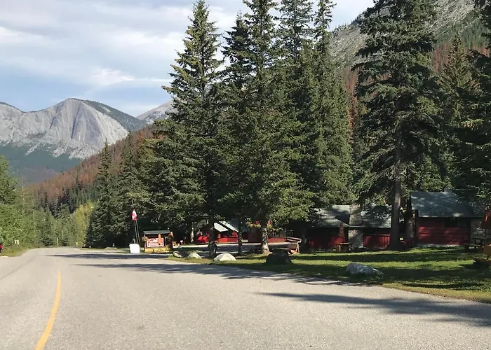 Family resorts Miette Hot Springs Bungalows