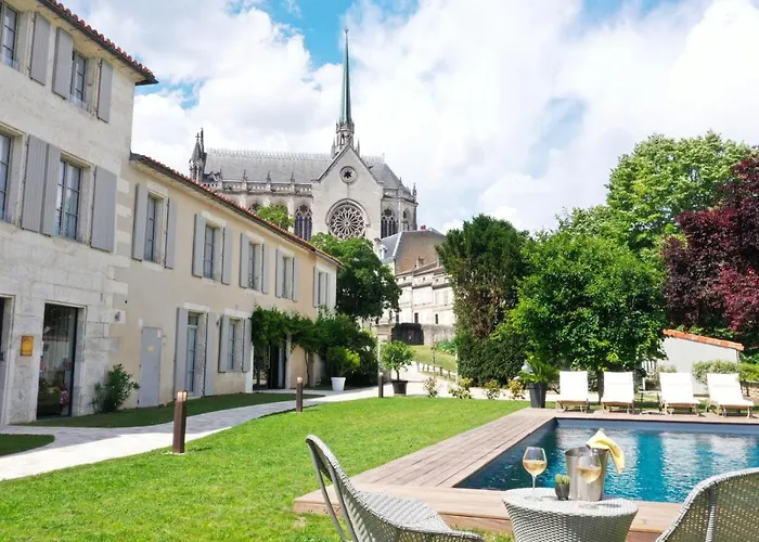 Hotel Le Saint Gelais