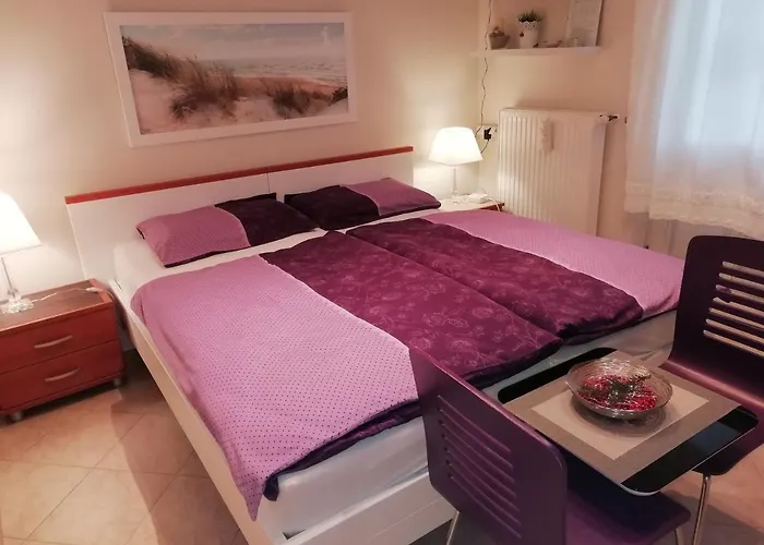 Room Sarah